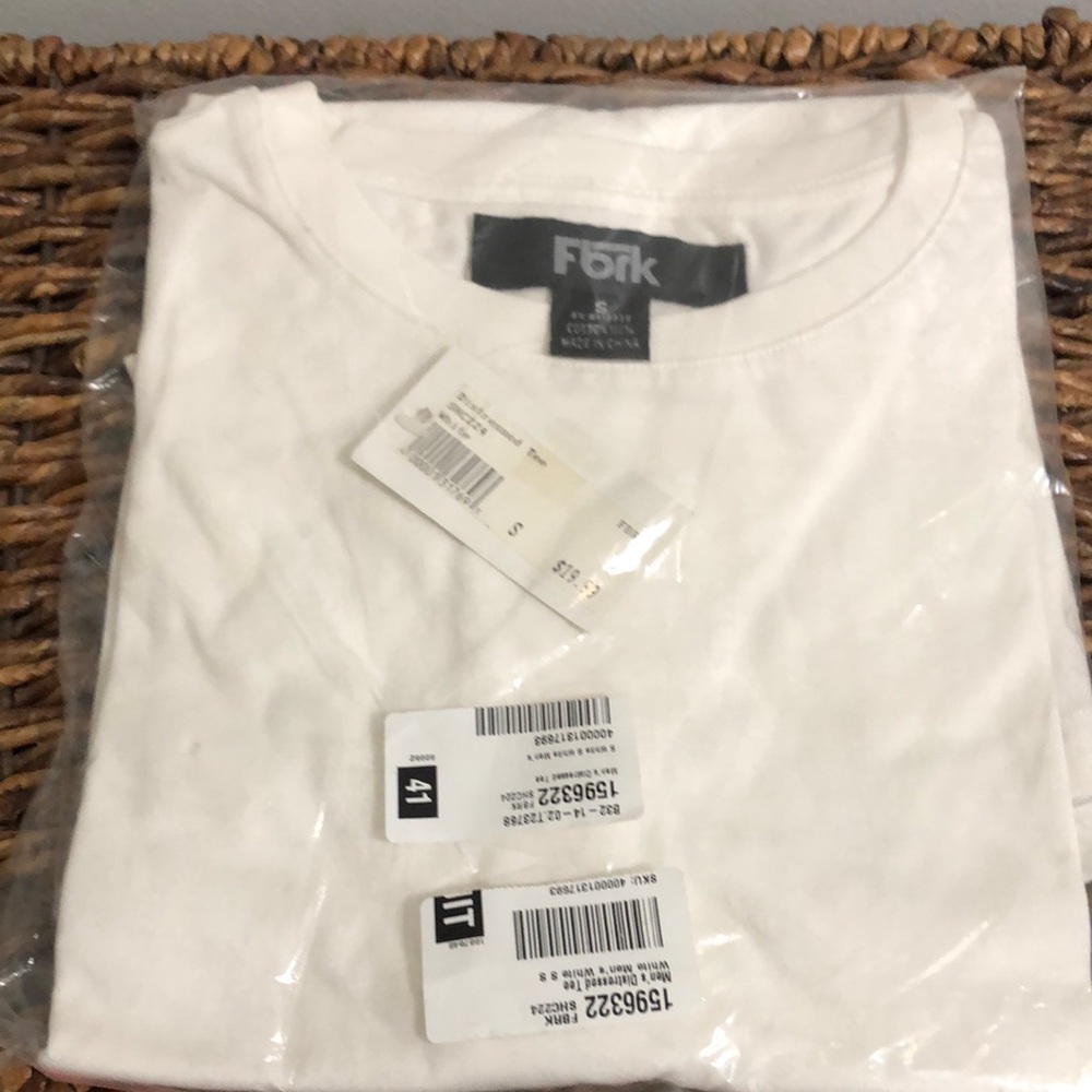 Fbrk white distressed tee